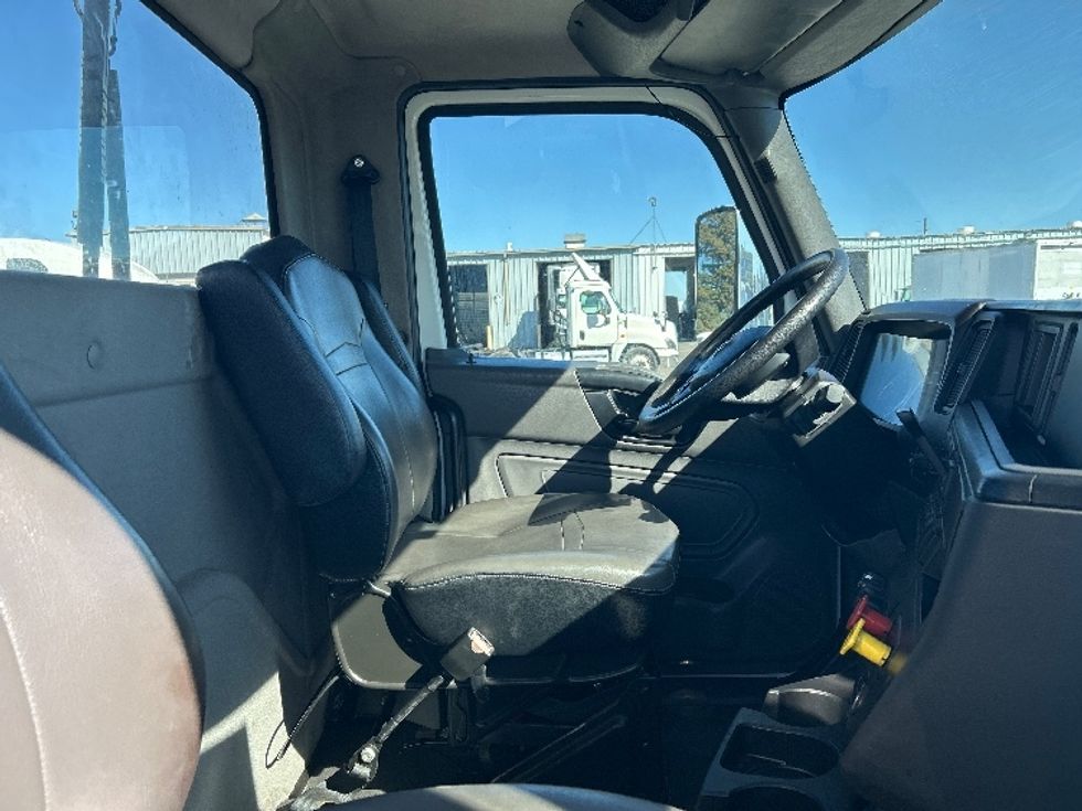 Day Cab Tractor-Heavy Duty Tractors-International-2019-RH613-West Sacramento-CA-64,536\n\t\tmiles-$ 20,250 - Image 14
