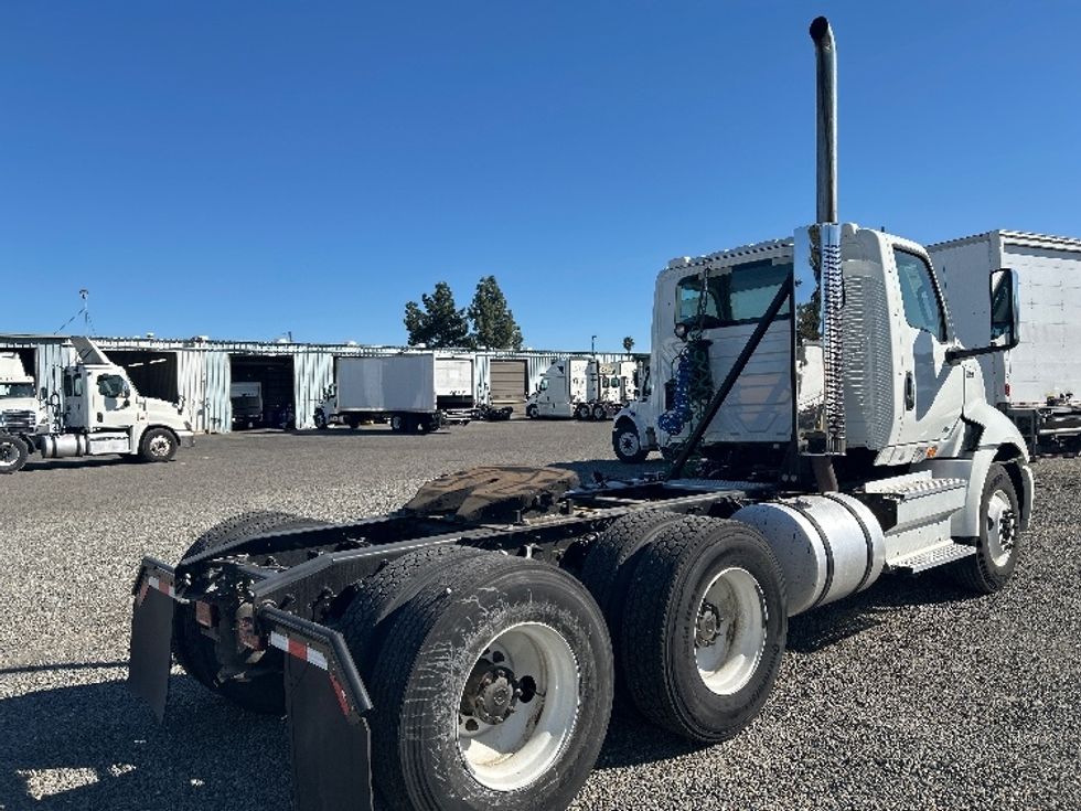 Day Cab Tractor-Heavy Duty Tractors-International-2019-RH613-West Sacramento-CA-64,536\n\t\tmiles-$ 20,250 - Image 7