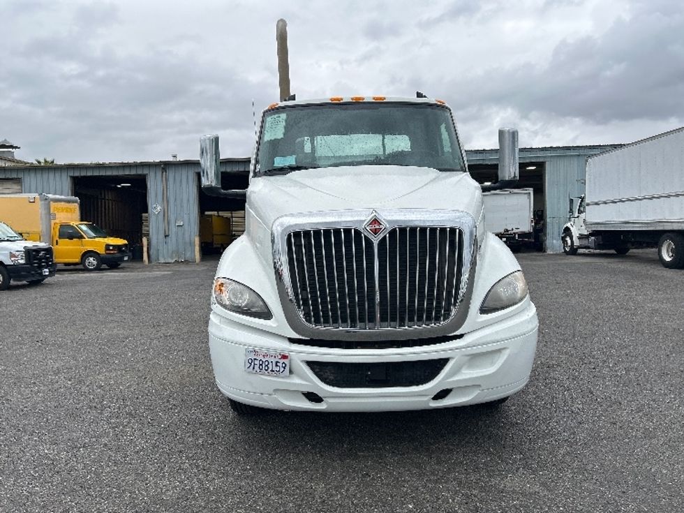Day Cab Tractor-Heavy Duty Tractors-International-2019-RH613-West Sacramento-CA-87,461\n\t\tmiles-$ 20,250 - Image 2