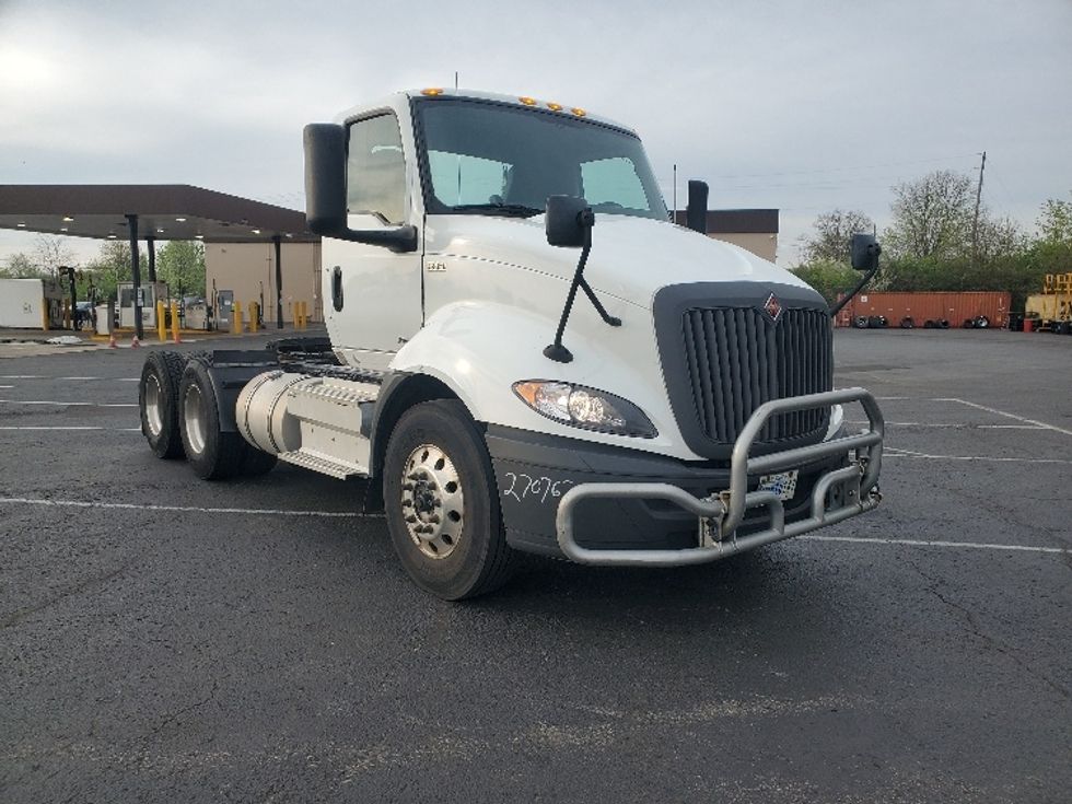 Day Cab Tractor-Heavy Duty Tractors-International-2019-RH613-White Deer-PA-409,206\n\t\tmiles-$ 22,750 - Image 1