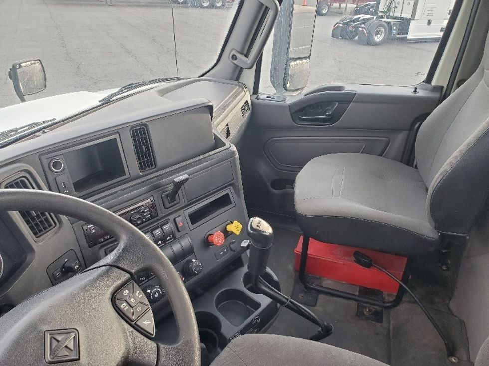 Day Cab Tractor-Heavy Duty Tractors-International-2019-RH613-White Deer-PA-409,206\n\t\tmiles-$ 22,750 - Image 10