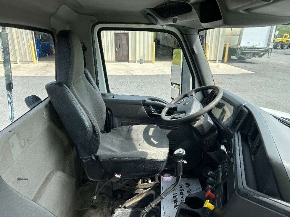 Day Cab Tractor-Heavy Duty Tractors-International-2019-RH613-White Deer-PA-465,492\n\t\tmiles-$ 22,750 - Image 14
