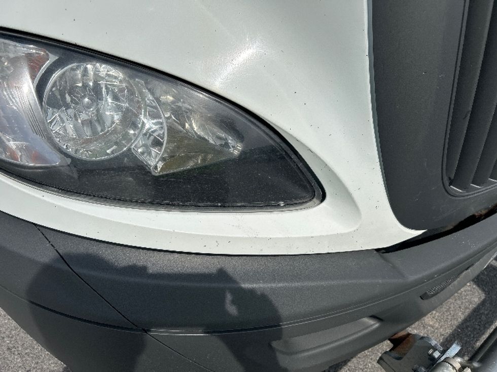 Day Cab Tractor-Heavy Duty Tractors-International-2019-RH613-White Deer-PA-465,492\n\t\tmiles-$ 22,750 - Image 18