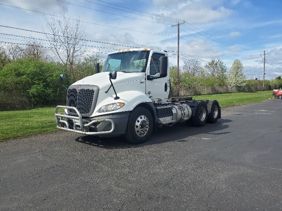 Day Cab Tractor-Heavy Duty Tractors-International-2019-RH613-White Deer-PA-472,641\n\t\tmiles-$ 22,750 - Image 3