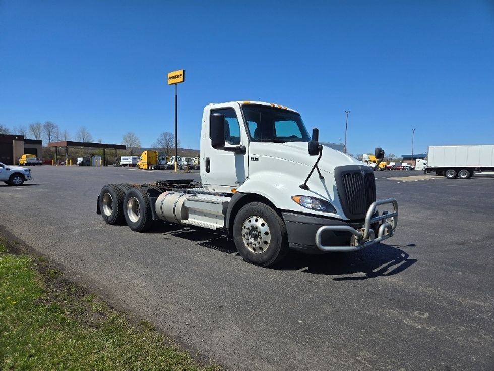 Day Cab Tractor-Heavy Duty Tractors-International-2019-RH613-White Deer-PA-504,513\n\t\tmiles-$ 22,750 - Image 1