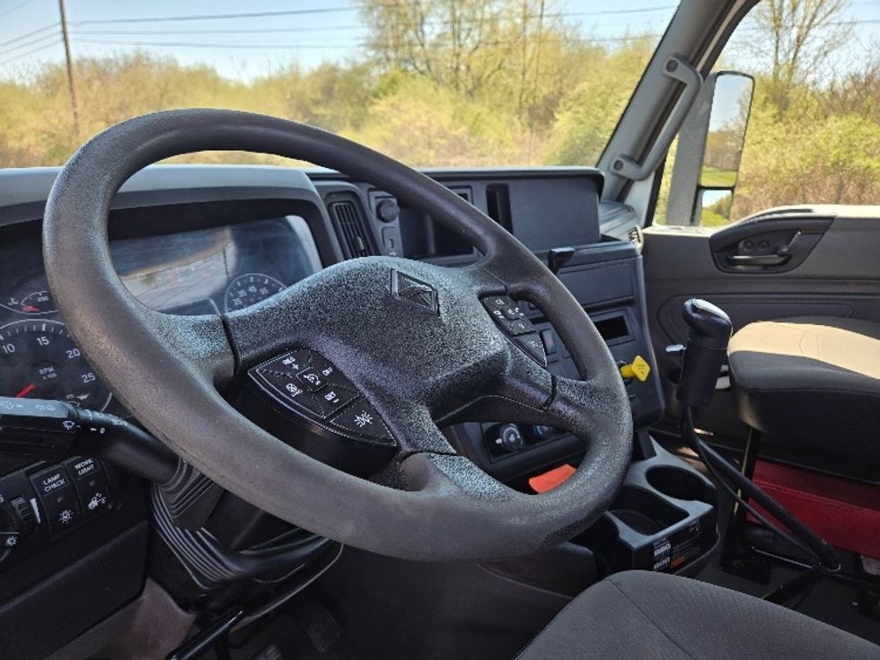 Day Cab Tractor-Heavy Duty Tractors-International-2019-RH613-White Deer-PA-504,513\n\t\tmiles-$ 22,750 - Image 10