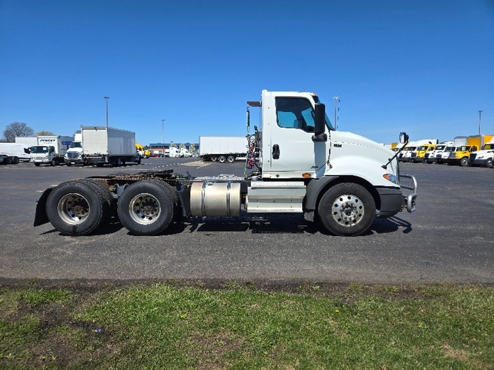 Day Cab Tractor-Heavy Duty Tractors-International-2019-RH613-White Deer-PA-504,513\n\t\tmiles-$ 22,750 - Image 8