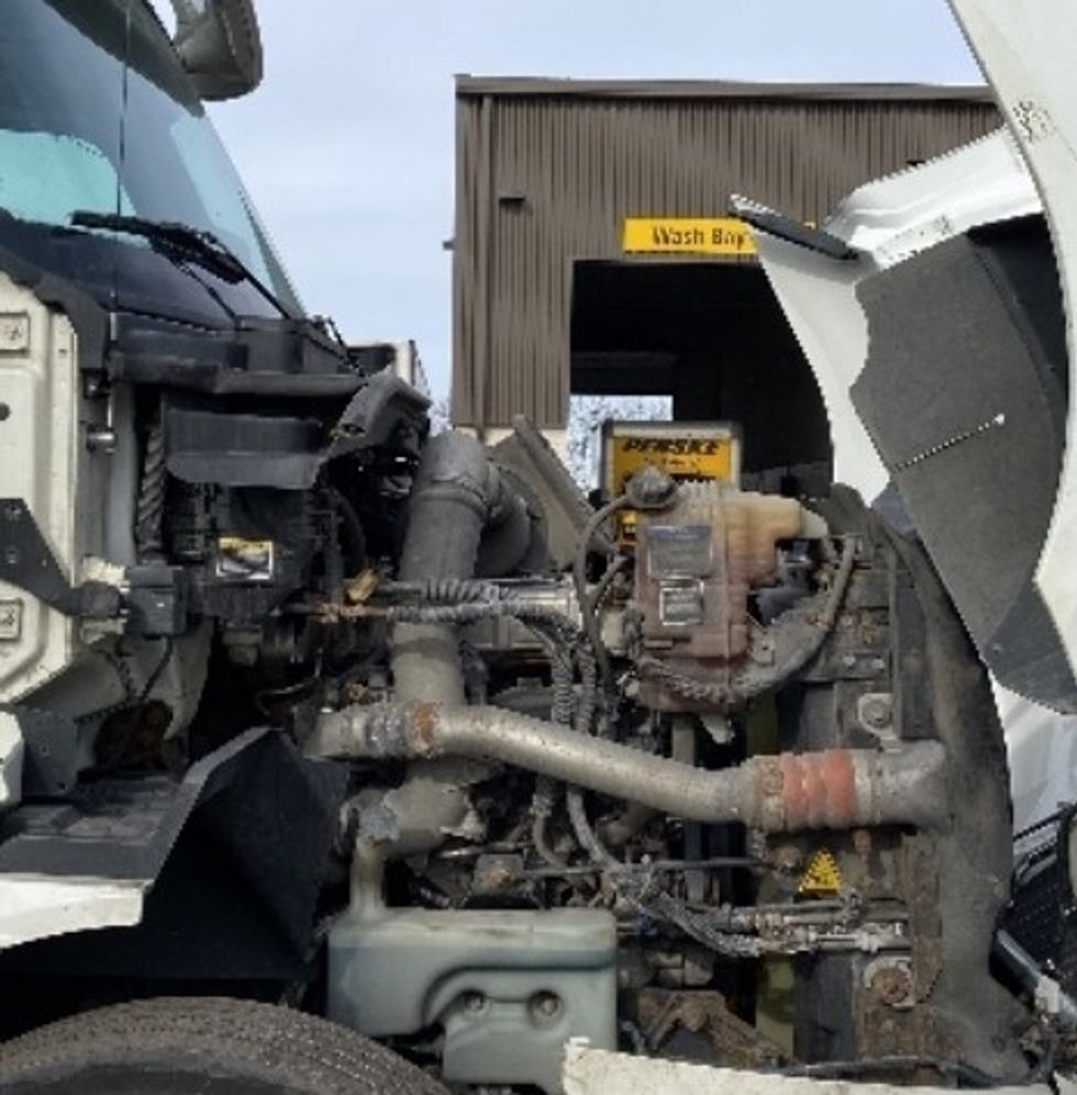 Day Cab Tractor-Heavy Duty Tractors-International-2019-RH613-Zelienople-PA-294,845\n\t\tmiles-$ 33,500 - Image 14