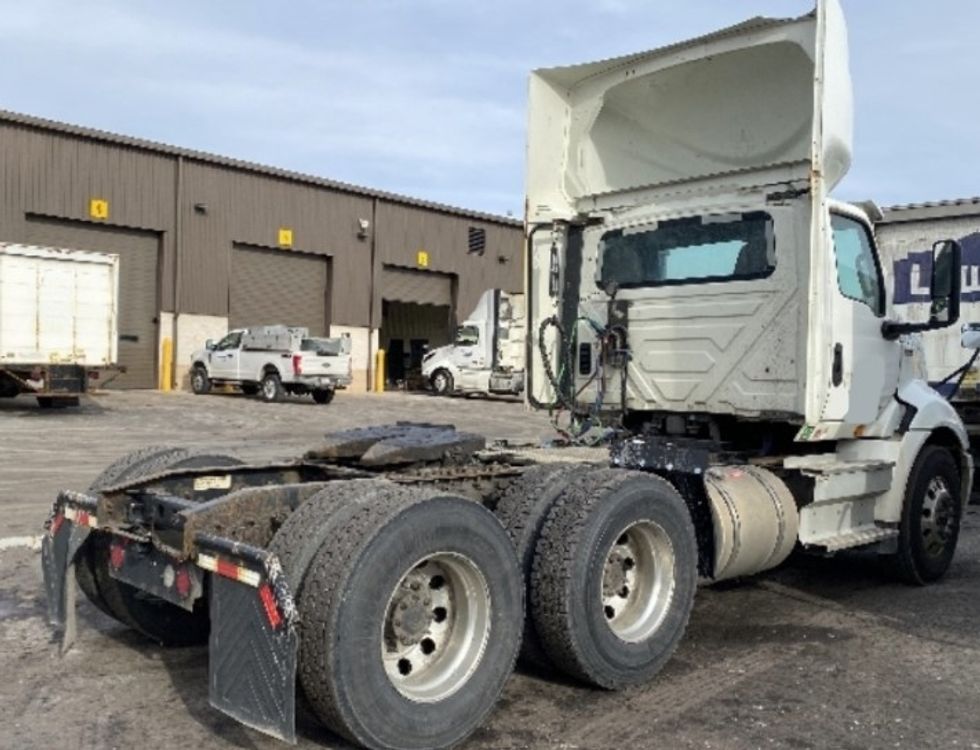 Day Cab Tractor-Heavy Duty Tractors-International-2019-RH613-Zelienople-PA-294,845\n\t\tmiles-$ 33,500 - Image 7