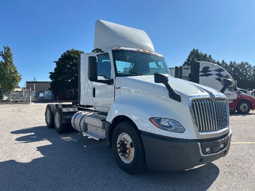 Day Cab Tractor-Heavy Duty Tractors-International-2020-LT625-Abbotsford-BC-451,542\n\t\tkm-$ 57,000 - Image 1