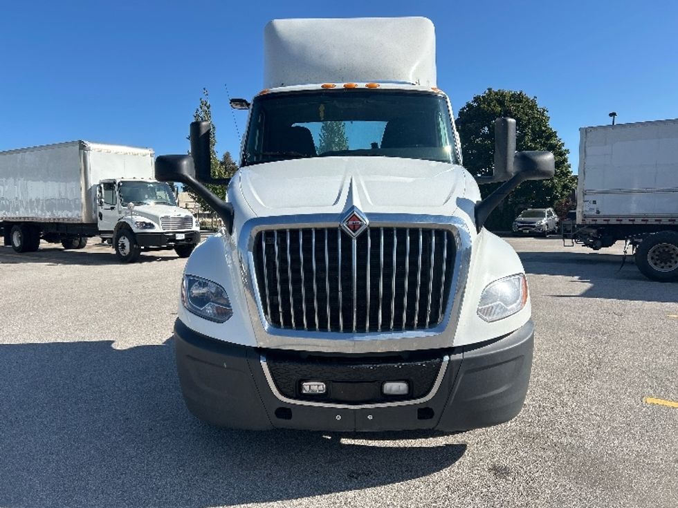Day Cab Tractor-Heavy Duty Tractors-International-2020-LT625-Abbotsford-BC-451,542\n\t\tkm-$ 57,000 - Image 2