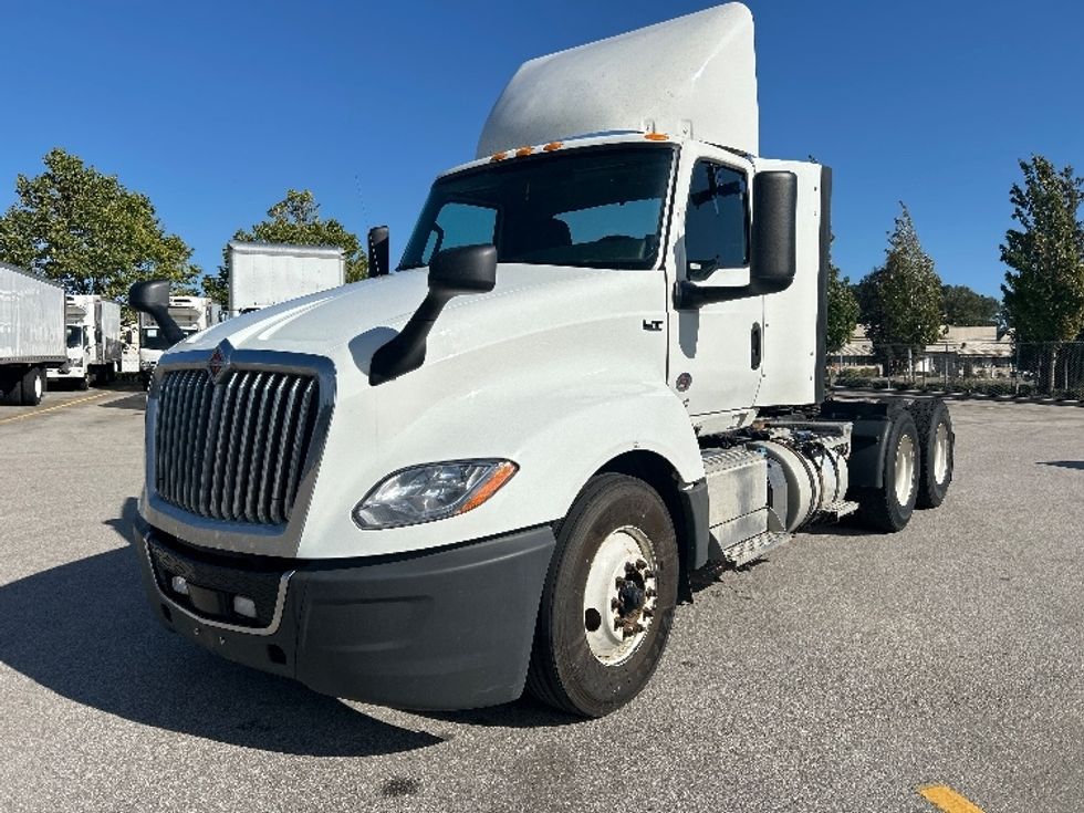 Day Cab Tractor-Heavy Duty Tractors-International-2020-LT625-Abbotsford-BC-451,542\n\t\tkm-$ 57,000 - Image 3