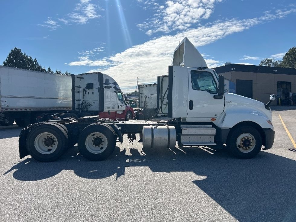 Day Cab Tractor-Heavy Duty Tractors-International-2020-LT625-Abbotsford-BC-451,542\n\t\tkm-$ 57,000 - Image 8