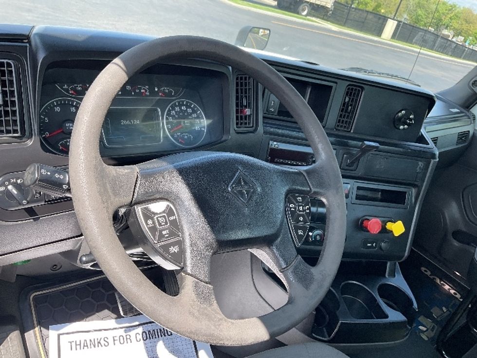 Day Cab Tractor-Heavy Duty Tractors-International-2020-LT625-Akron-OH-266,104\n\t\tmiles-$ 34,000 - Image 11