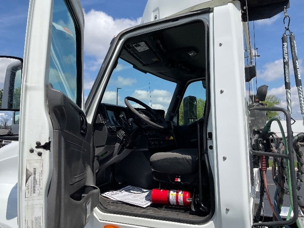 Day Cab Tractor-Heavy Duty Tractors-International-2020-LT625-Akron-OH-266,104\n\t\tmiles-$ 34,000 - Image 9