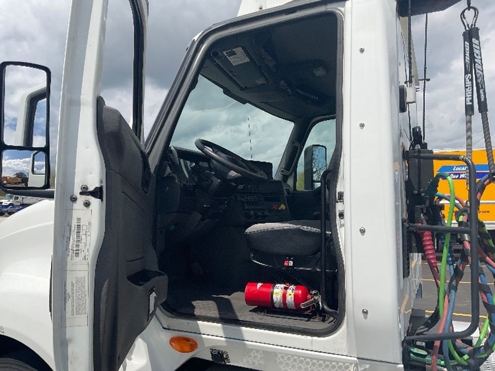 Day Cab Tractor-Heavy Duty Tractors-International-2020-LT625-Akron-OH-324,202\n\t\tmiles-$ 30,750 - Image 9