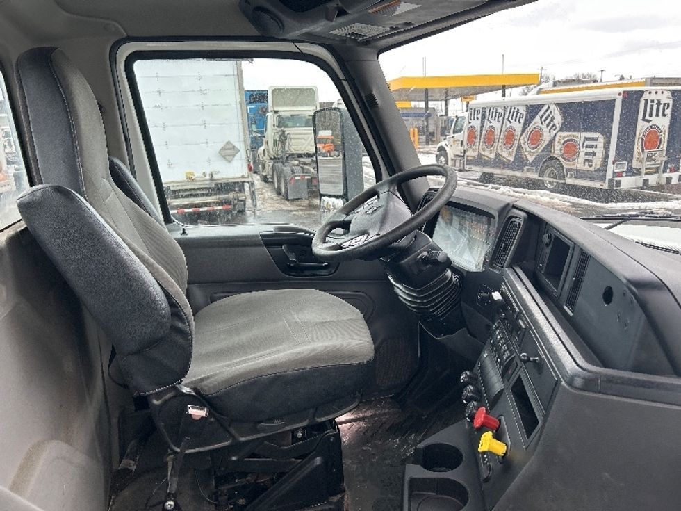 Day Cab Tractor-Heavy Duty Tractors-International-2020-LT625-Akron-OH-374,239\n\t\tmiles-$ 26,750 - Image 14