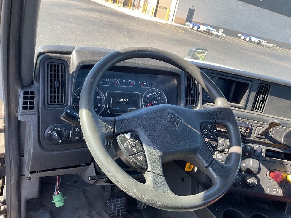 Day Cab Tractor-Heavy Duty Tractors-International-2020-LT625-Akron-OH-375,523\n\t\tmiles-$ 28,000 - Image 11