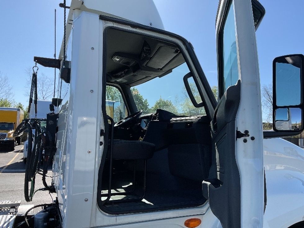 Day Cab Tractor-Heavy Duty Tractors-International-2020-LT625-Akron-OH-375,523\n\t\tmiles-$ 28,000 - Image 12