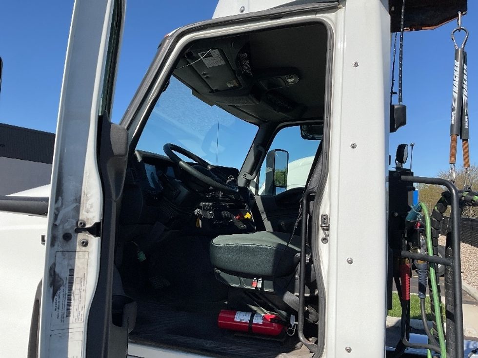 Day Cab Tractor-Heavy Duty Tractors-International-2020-LT625-Akron-OH-375,523\n\t\tmiles-$ 28,000 - Image 9