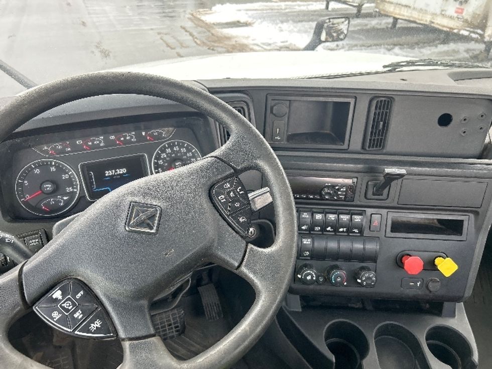Day Cab Tractor-Heavy Duty Tractors-International-2020-LT625-Akron-OH-381,047\n\t\tmiles-$ 26,250 - Image 11