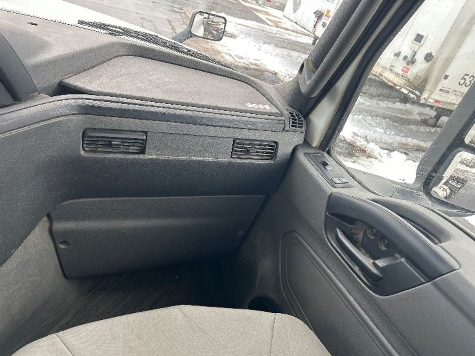 Day Cab Tractor-Heavy Duty Tractors-International-2020-LT625-Akron-OH-381,047\n\t\tmiles-$ 26,250 - Image 13