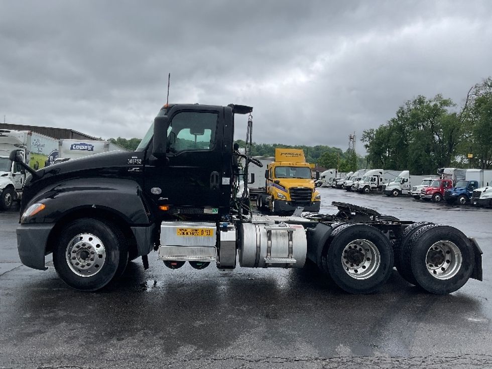 Day Cab Tractor-Heavy Duty Tractors-International-2020-LT625-Akron-OH-48,558\n\t\tmiles-$ 34,000 - Image 4