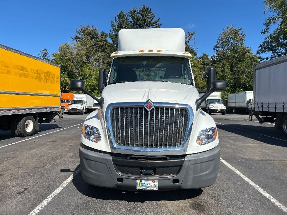 Day Cab Tractor-Heavy Duty Tractors-International-2020-LT625-Albany-NY-254,562\n\t\tmiles-$ 36,500 - Image 2