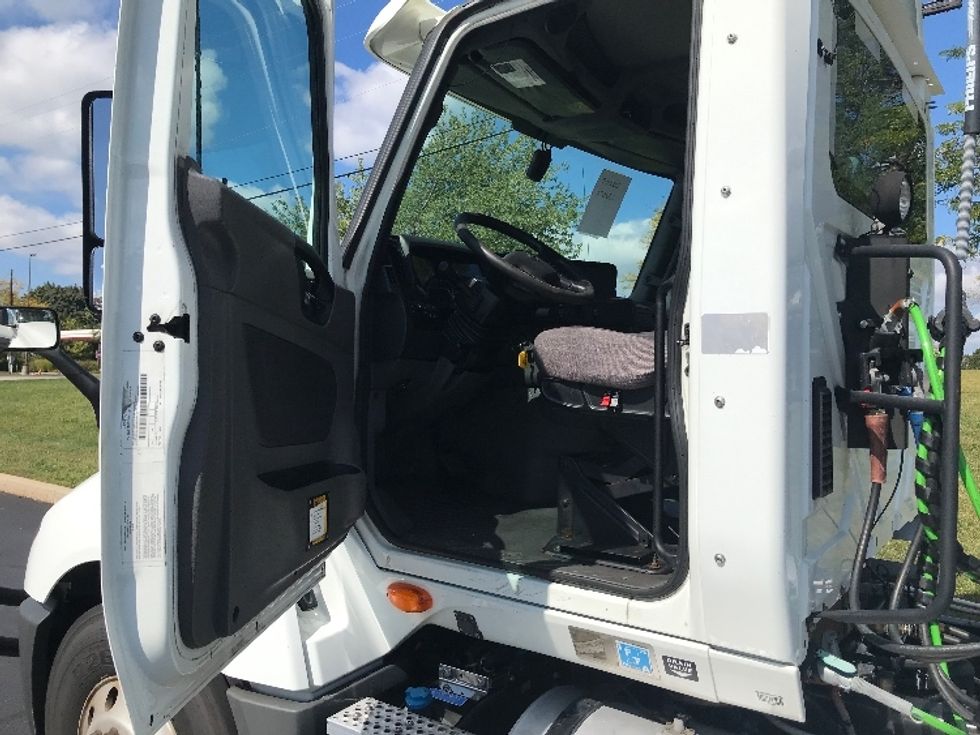 Day Cab Tractor-Heavy Duty Tractors-International-2020-LT625-Allentown-PA-297,883\n\t\tmiles-$ 32,500 - Image 9