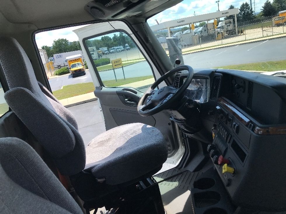 Day Cab Tractor-Heavy Duty Tractors-International-2020-LT625-Allentown-PA-312,380\n\t\tmiles-$ 43,750 - Image 14