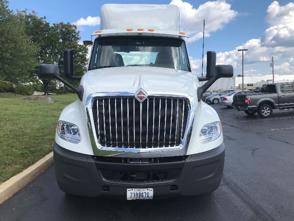 Day Cab Tractor-Heavy Duty Tractors-International-2020-LT625-Allentown-PA-313,772\n\t\tmiles-$ 31,750 - Image 2