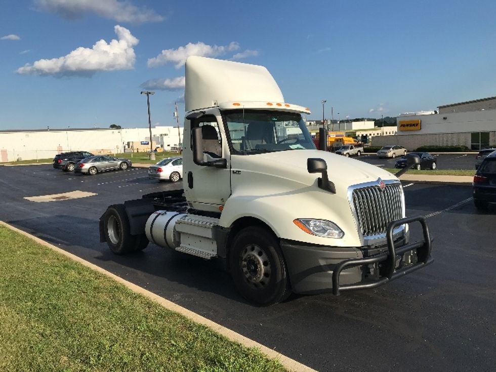 Day Cab Tractor-Heavy Duty Tractors-International-2020-LT625-Allentown-PA-320,226\n\t\tmiles-$ 31,500 - Image 1