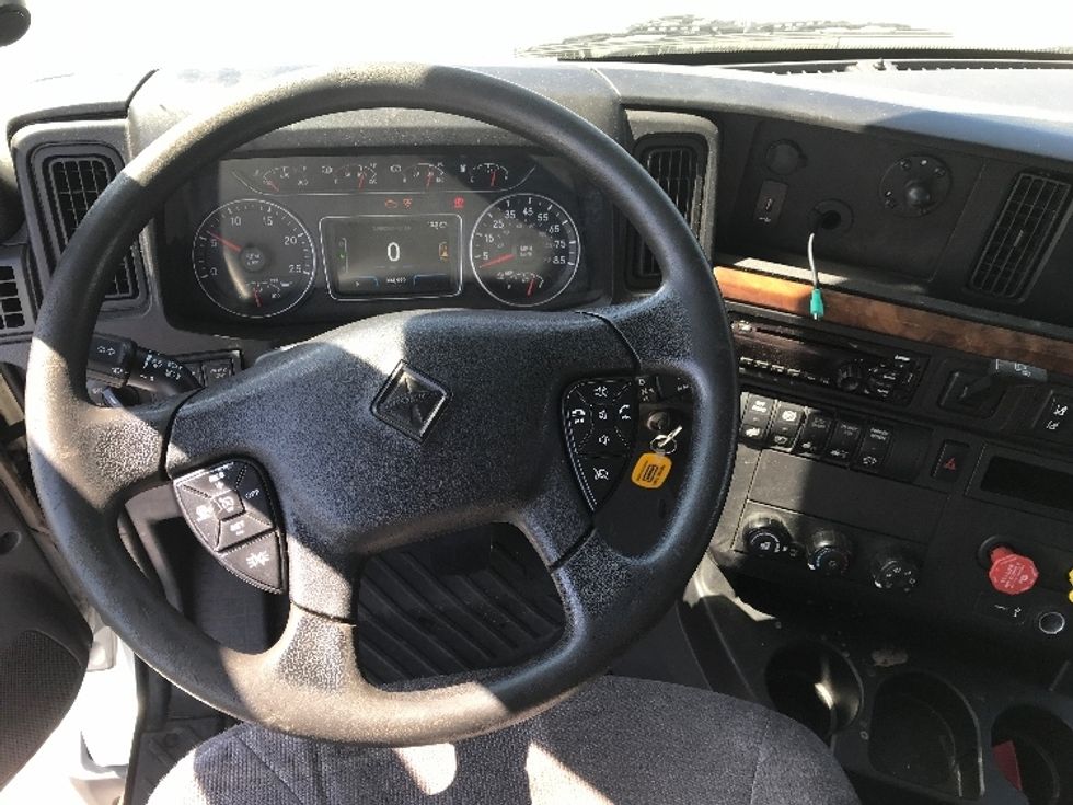 Day Cab Tractor-Heavy Duty Tractors-International-2020-LT625-Allentown-PA-334,991\n\t\tmiles-$ 30,750 - Image 11