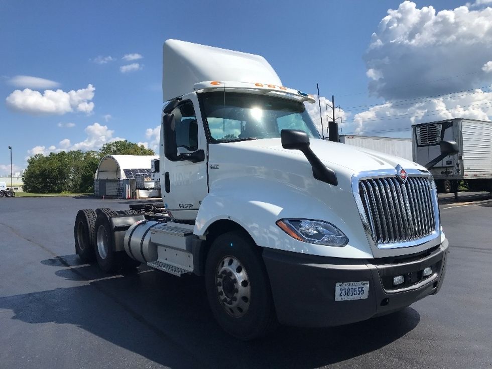 2020 Freightliner Cascadia 125" Sleeper Cab photo 18