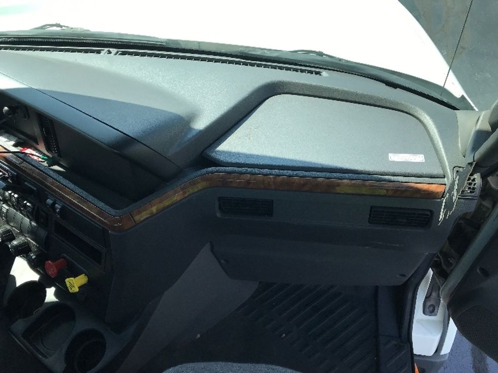 Day Cab Tractor-Heavy Duty Tractors-International-2020-LT625-Allentown-PA-347,605\n\t\tmiles-$ 42,000 - Image 13