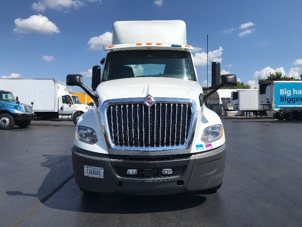 Day Cab Tractor-Heavy Duty Tractors-International-2020-LT625-Allentown-PA-347,605\n\t\tmiles-$ 42,000 - Image 2