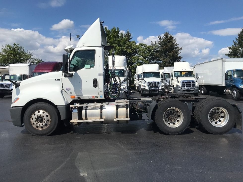 Day Cab Tractor-Heavy Duty Tractors-International-2020-LT625-Allentown-PA-347,605\n\t\tmiles-$ 42,000 - Image 4