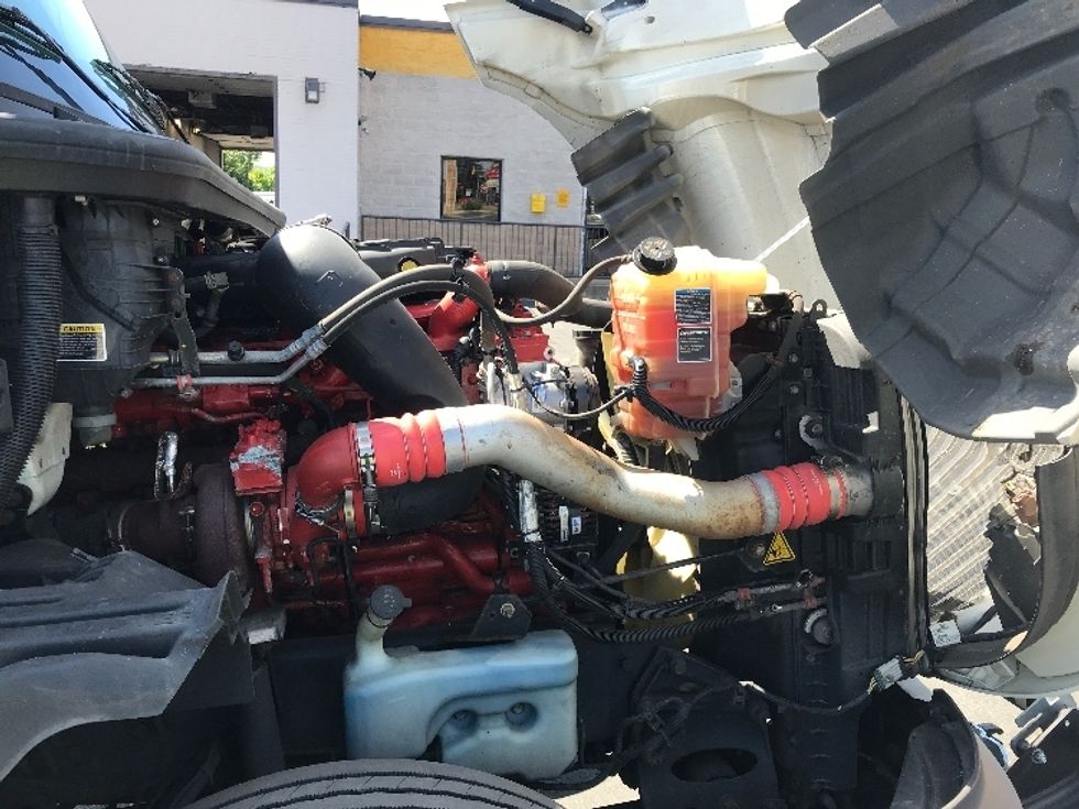 Day Cab Tractor-Heavy Duty Tractors-International-2020-LT625-Allentown-PA-368,810\n\t\tmiles-$ 29,250 - Image 15