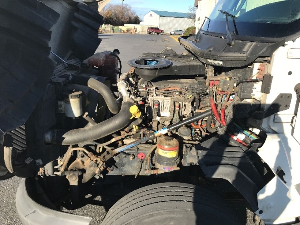 Day Cab Tractor-Heavy Duty Tractors-International-2020-LT625-Ashland-VA-472,372\n\t\tmiles-$ 25,500 - Image 16