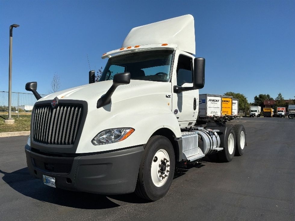Day Cab Tractor-Heavy Duty Tractors-International-2020-LT625-Aurora-CO-122,278\n\t\tmiles-$ 34,000 - Image 3