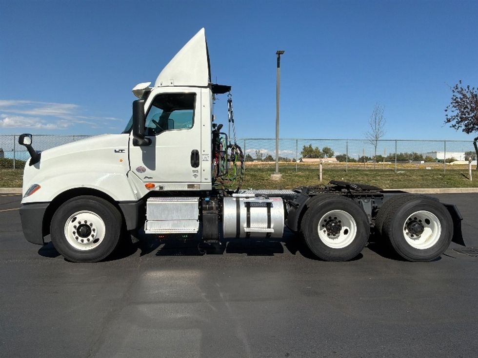Day Cab Tractor-Heavy Duty Tractors-International-2020-LT625-Aurora-CO-122,278\n\t\tmiles-$ 34,000 - Image 4
