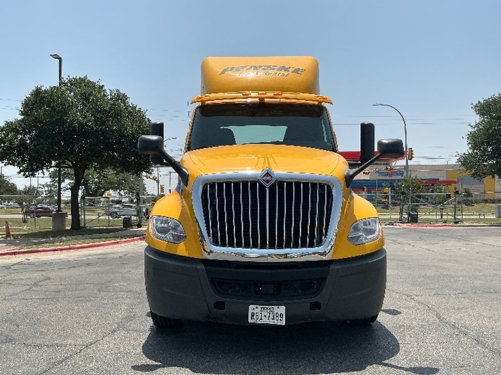 Day Cab Tractor-Heavy Duty Tractors-International-2020-LT625-Austin-TX-165,235\n\t\tmiles-$ 34,750 - Image 2