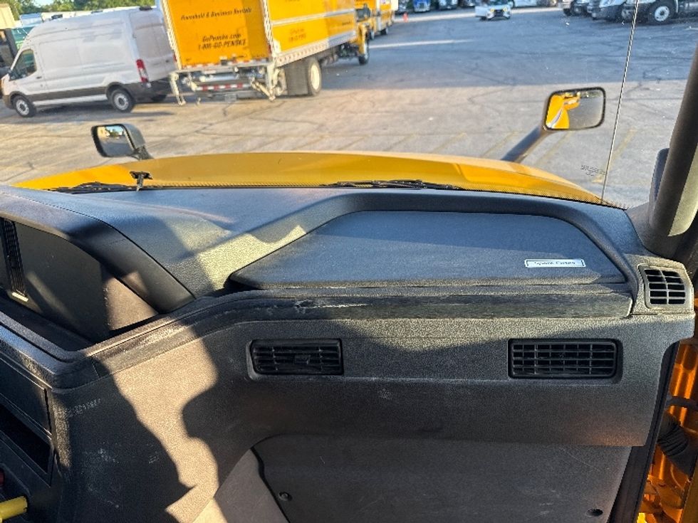 Day Cab Tractor-Heavy Duty Tractors-International-2020-LT625-Austin-TX-217,538\n\t\tmiles-$ 34,250 - Image 13