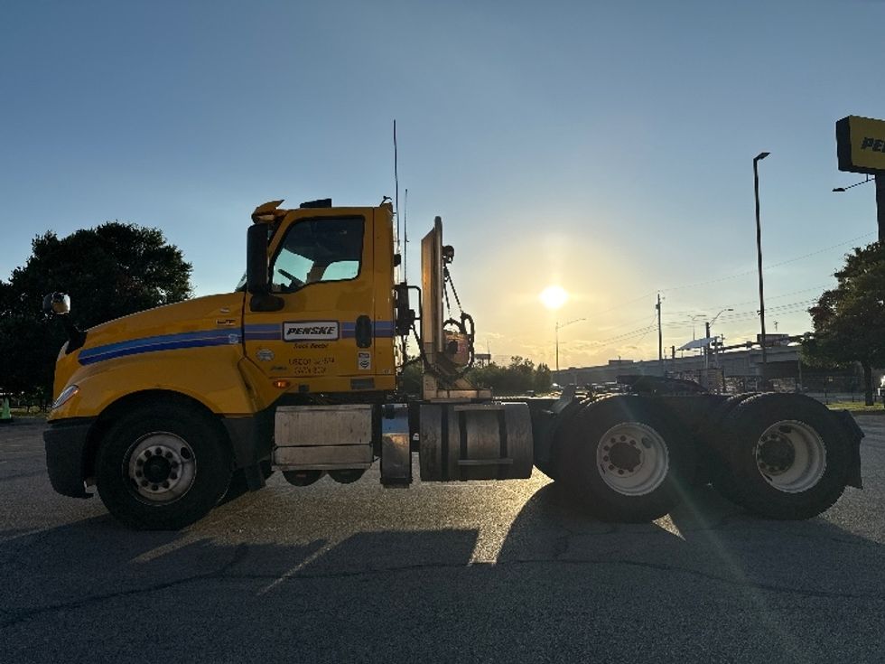 Day Cab Tractor-Heavy Duty Tractors-International-2020-LT625-Austin-TX-217,538\n\t\tmiles-$ 34,250 - Image 4