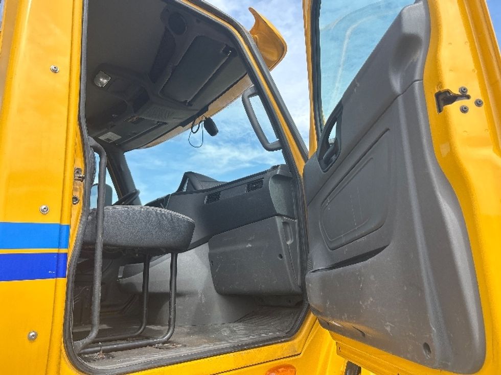 Day Cab Tractor-Heavy Duty Tractors-International-2020-LT625-Beaumont-TX-502,392\n\t\tmiles-$ 28,000 - Image 12