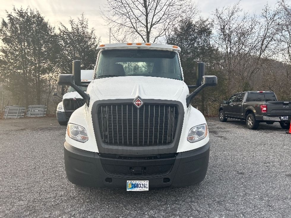 Day Cab Tractor-Heavy Duty Tractors-International-2020-LT625-Blountville-TN-219,184\n\t\tmiles-$ 35,250 - Image 2