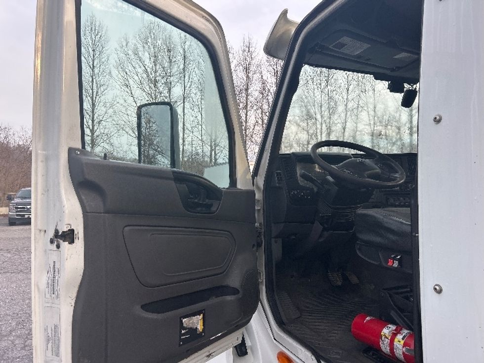Day Cab Tractor-Heavy Duty Tractors-International-2020-LT625-Blountville-TN-219,184\n\t\tmiles-$ 35,250 - Image 9