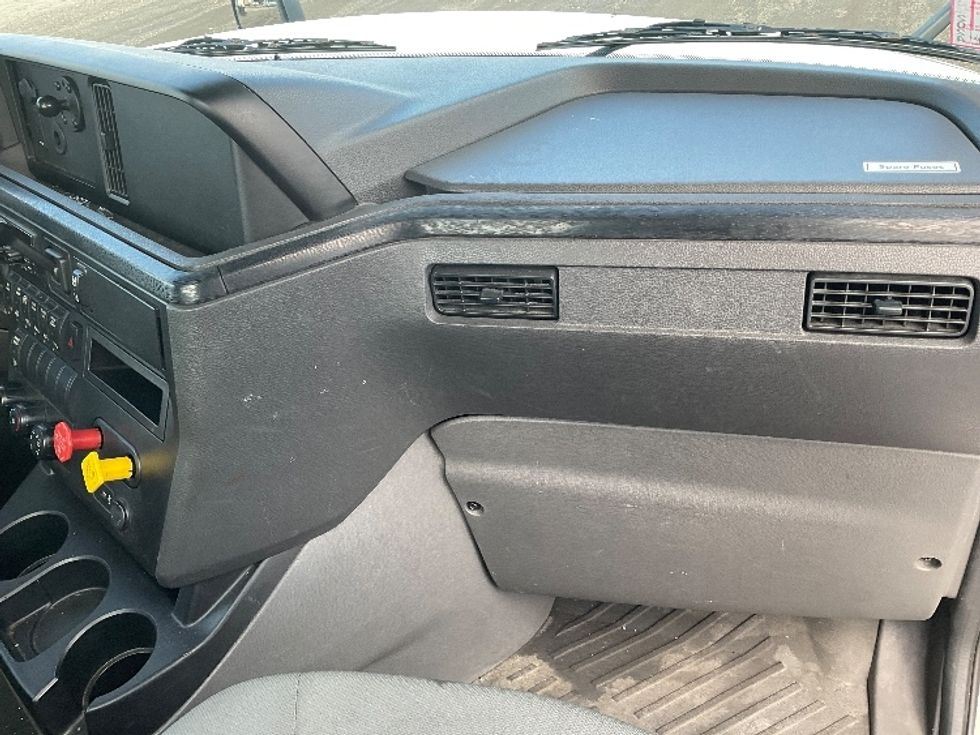 Day Cab Tractor-Heavy Duty Tractors-International-2020-LT625-Braintree-MA-130,162\n\t\tmiles-$ 44,500 - Image 13