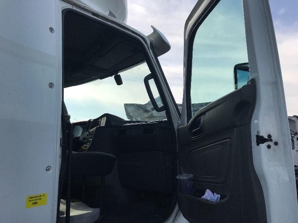 Day Cab Tractor-Heavy Duty Tractors-International-2020-LT625-Burlington-NJ-214,796\n\t\tmiles-$ 35,500 - Image 12