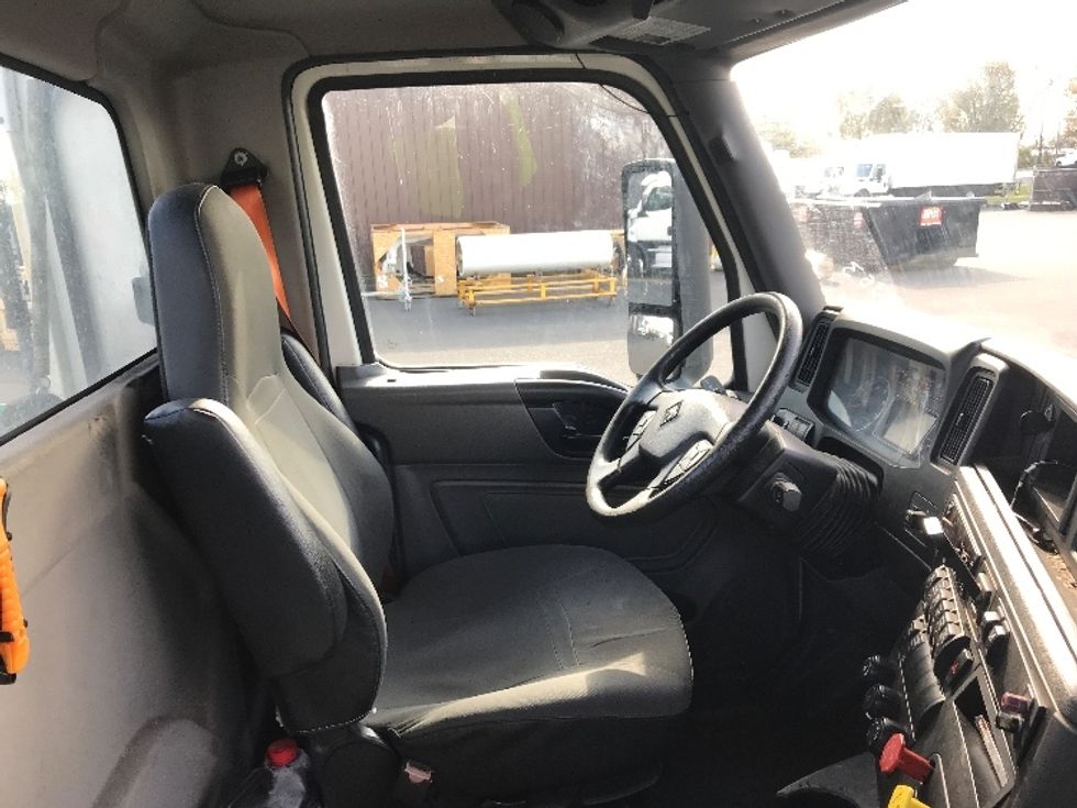 Day Cab Tractor-Heavy Duty Tractors-International-2020-LT625-Burlington-NJ-214,796\n\t\tmiles-$ 35,500 - Image 14